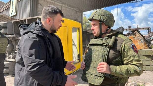 Владимир Соловьев прибыл с визитом в Мариуполь и встретился с главой ДНР Владимир Соловьев прибыл с визитом в Мариуполь и встретился с главой ДНР