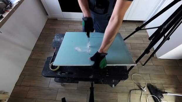 Как сделать скрытый люк под ванну своими руками