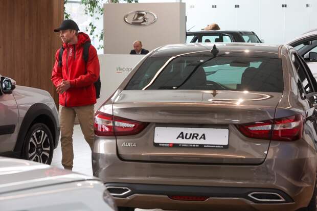 Названы самые подешевевшие в России автомобили