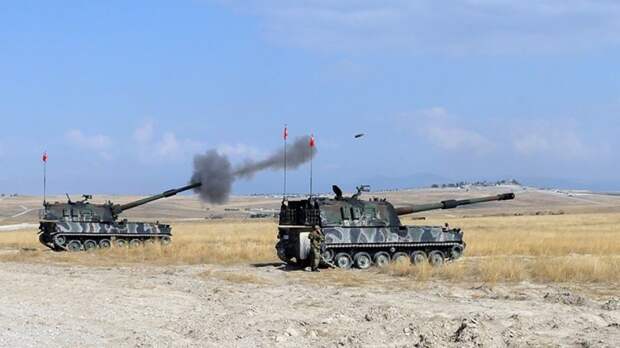 Зачем Турция перебрасывает бронетехнику и отряды спецназа ближе к границе с Сирией