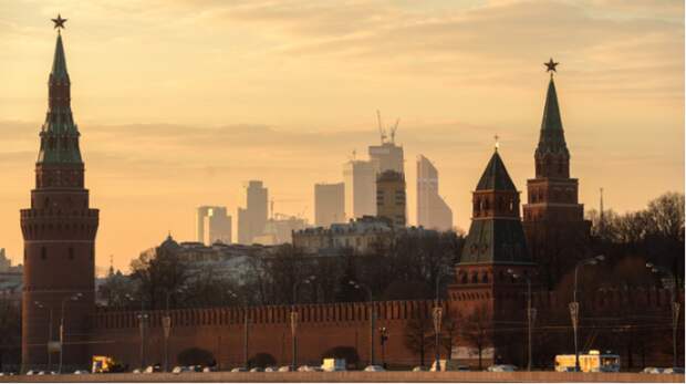 Задобрить Москву: почему республиканское издание назвало Путина «лидером великой державы»