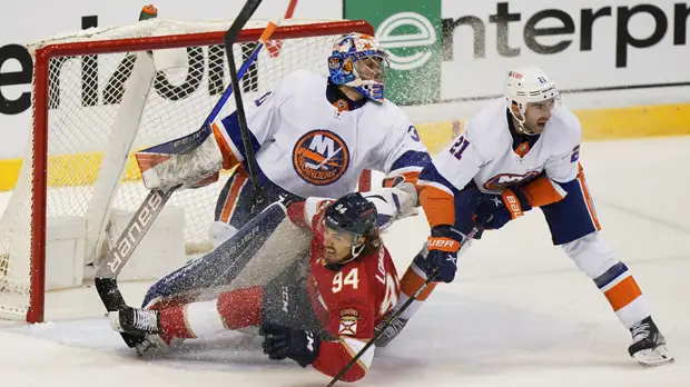 «Флорида» одержала победу над «Айлендерс» благодаря 27 сейвам Бобровского