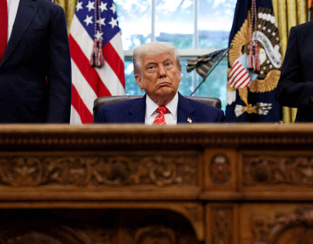 Трамп не поедет на переговоры России и Украины