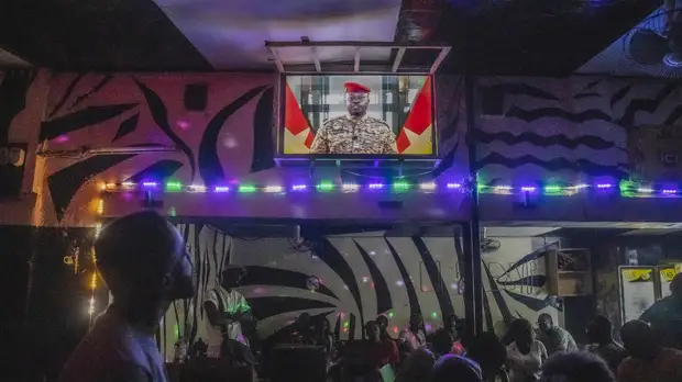 Пришедшие к власти в Буркина-Фасо мятежники назначили своего лидера президентом