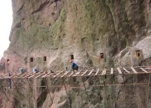 Как строятся экскурсионные дороги в горном Китае