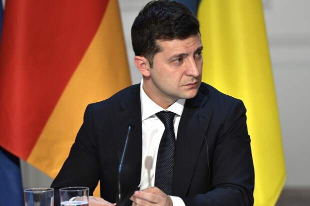 "Они потеряют": Зеленский пожаловался на удар в спину