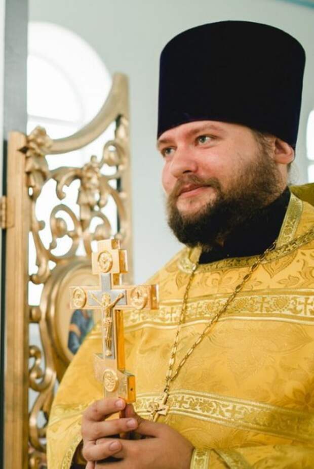Священник Максим Горожанкин. Фото: peschanka.cerkov.ru