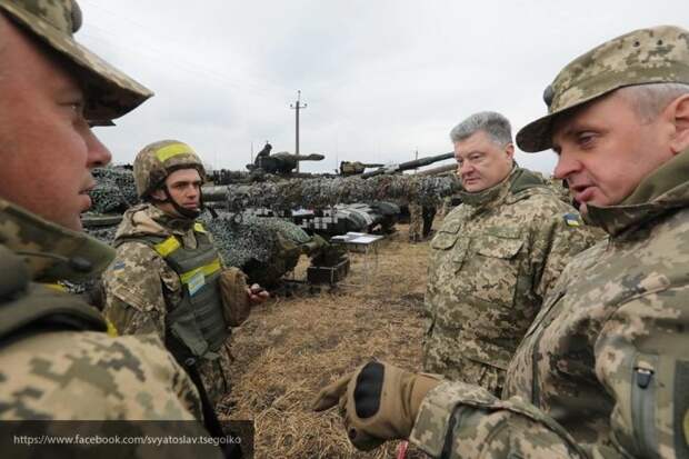 Как Порошенко поздравил украинцев с Новым годом: видеообращение
