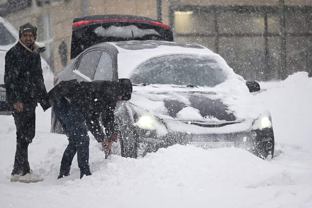 В Крыму объявили штормовое предупреждение из-за усиления ветра и снегопада