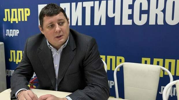 В защиту простых людей. Сергей Булаев рассказал, каким был 2025-й для ЛДПР Алтайского края