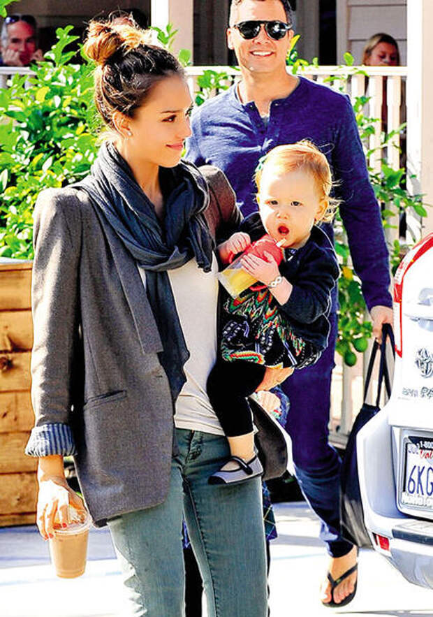 Весенняя обрезка за 15 минут: что сделать с малиной в апреле, чтобы ведрами собирать урожай летом