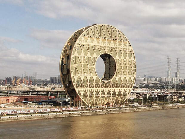 Многофункциональный комплекс 'Круг' в Гуанчжоу