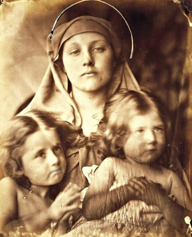 Мать. Автор: Julia Margaret Cameron.