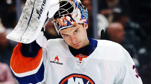 «Айлендерс» проиграли «Каролине», несмотря на 36 сэйвов Сорокина и гол Шабанова