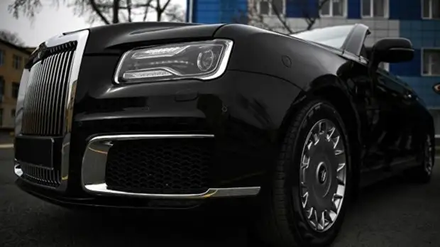 Завершены заводские испытания парадных кабриолетов Aurus