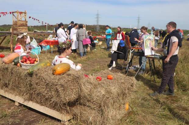«Осенины»: масштабный фестиваль народного творчества прошел во Владивостоке