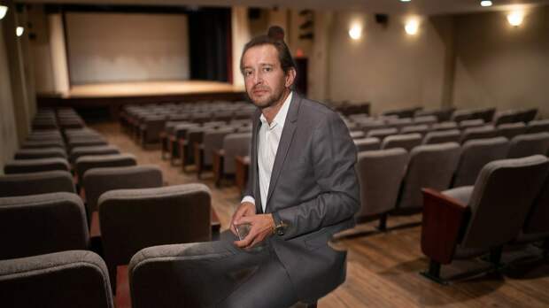 «Грош нам цена»: как Константин Хабенский пережил личную трагедию и почему его сын Иван вернулся из Барселоны