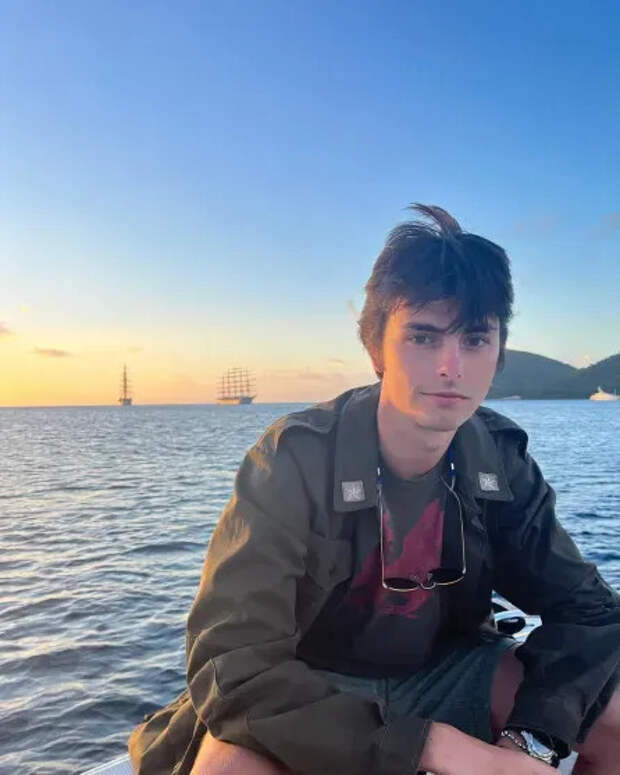 Дилан Дуглас