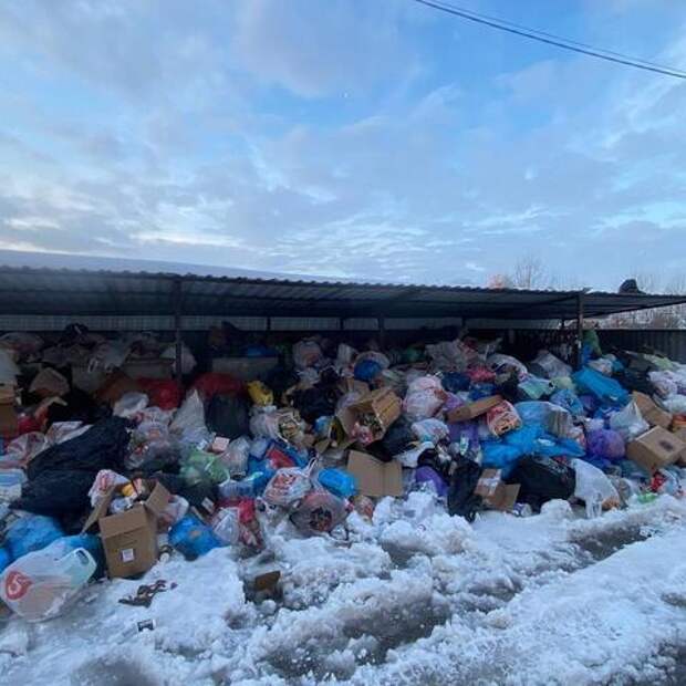 Из-за нечищеных дорог в Краснодаре не вывозят мусор
