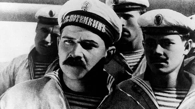 10 отечественных фильмов, олицетворяющих Россию, с точки зрения иностранцев.