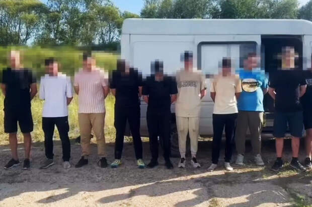 Пограничники задержали 17 человек за попытку выехать с Украины в Венгрию
