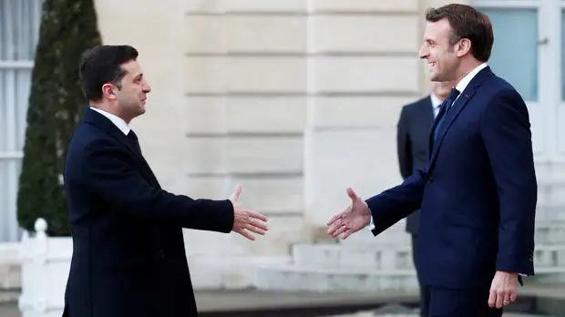 В Киеве анонсировали переговоры Зеленского с Макроном