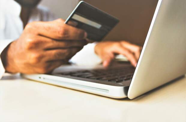 Не учатся на ошибках: россияне продолжают отвечать мошенникам в мессенджерах