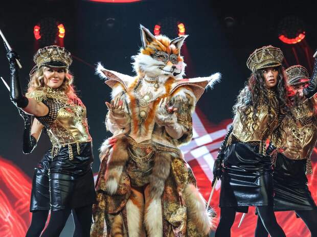 Приемная мама и легенда 90-х: жюри выгнали Лису из шоу «Маска» и ошиблись