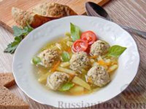 Фото к рецепту: Суп с мясными фрикадельками, картофелем и сладким перцем