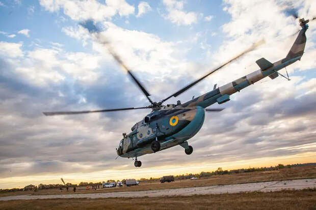 Военкоры: во время ракетного удара по аэродрому в Полтавской области был уничтожен вертолёт ВСУ
