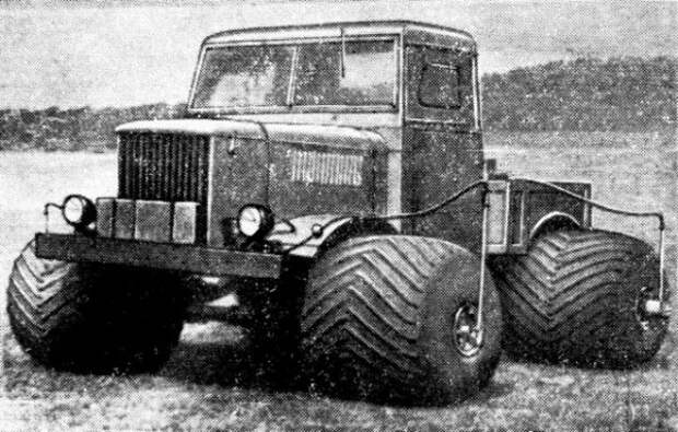 НАМИ-044Э с четырьмя резиновыми катками 1959 г.