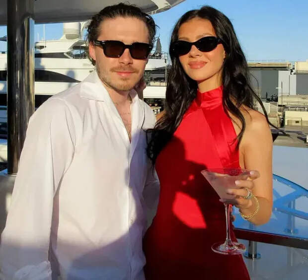 Бруклин Бекхэм и Никола Пельтц