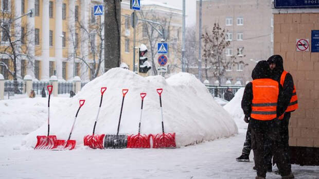 Залповые ливни летом, сильные снегопады зимой: погода в России все чаще принимает аномальные параметры