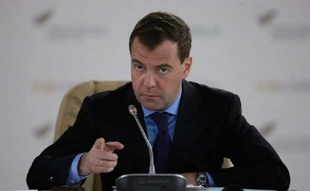 Медведев: России абсолютно все равно, с кем из президентов США работать