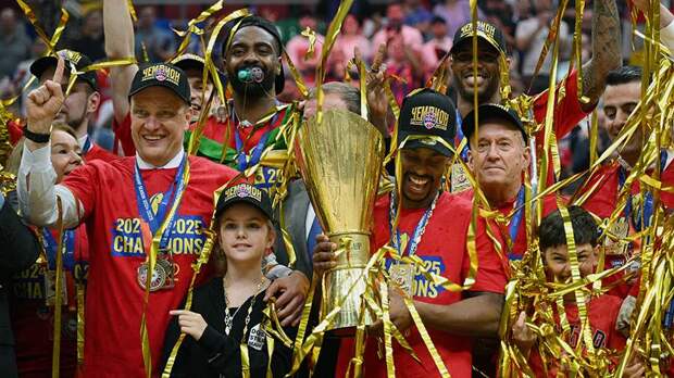 Баскетболисты ЦСКА обыграли петербургский «Зенит» и выиграли Единую лигу ВТБ