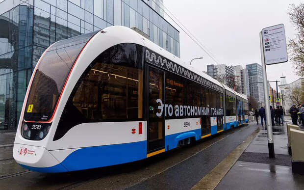В Москве работают более 50 трамваев, способных обходиться без контактной сети