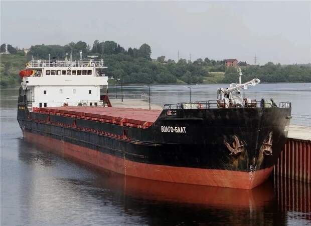 Украина атаковала и потопила российский сухогруз: один погиб, двое пропали 