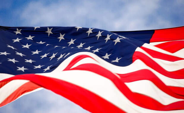 Обозреватель Умеренков": Европа готовится к вероятному конфликту с США