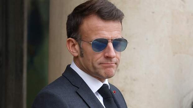 Политолог призвал «выбросить из головы» заявление Макрона о восстановлении диалога с РФ