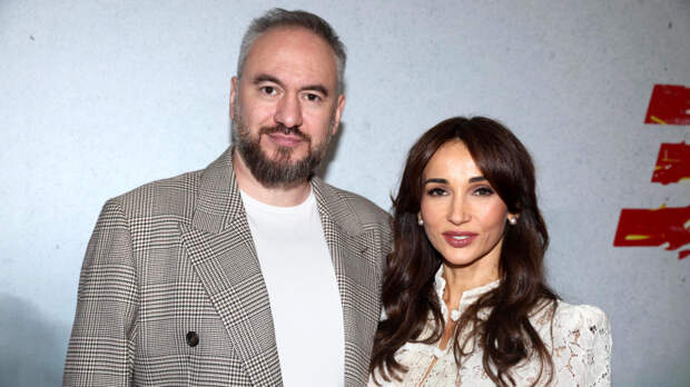 «Мы мечтаем»: 48-летняя Чехова хочет родить ребенка от Златопольского