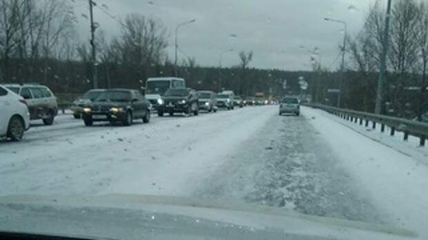 Автомобили в Барнауле / Фото: amic.ru 