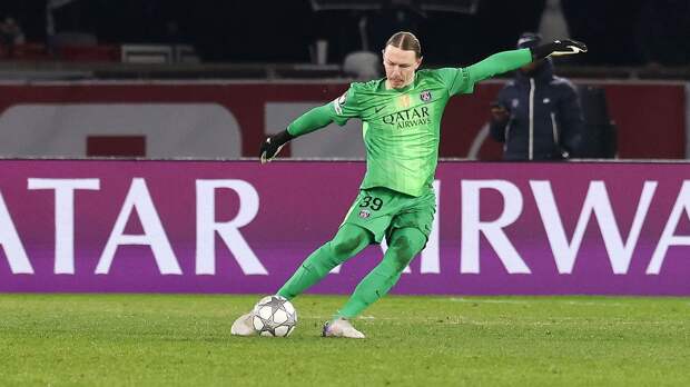 Семин рассказал, за счет чего Сафонов смог стать основным голкипером «ПСЖ»