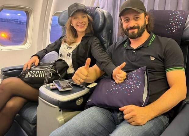 Фигурист Илья Авербух вышел на лед "за себя и за Романа Костомарова"