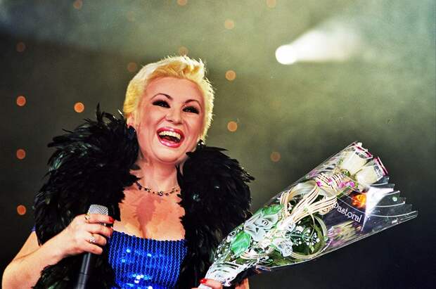 Эстрадная певица Валентина Легкоступова умерла 14 августа в Москве в возрасте 54 лет.