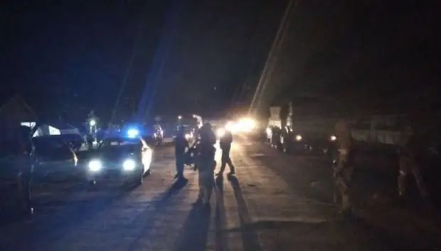 Первые гражданские вышли с «Азовстали». Нацисты требуют эвакуировать раненых (Видео)