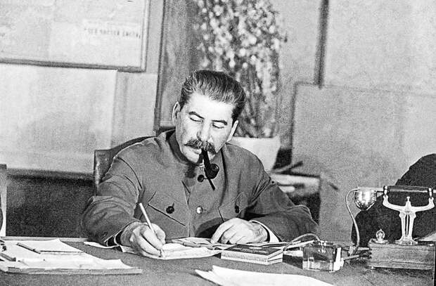 Приказ Сталина об уничтожении населенных пунктов в тылу немецких оккупантов