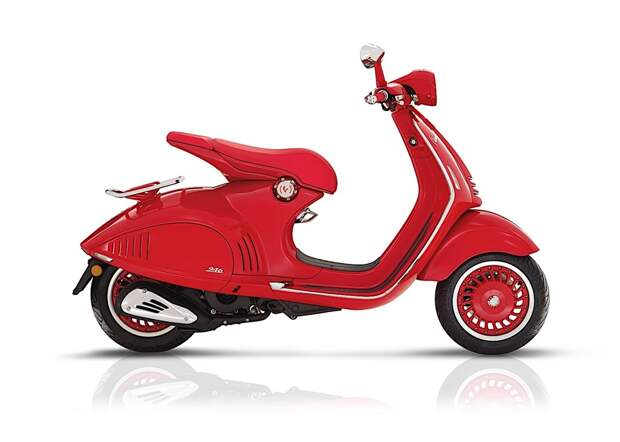 Новогодние аксессуары Vespa Red и Aprilia