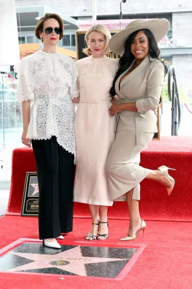 Сара Полсон, Наоми Уоттс и Ниси Нэш