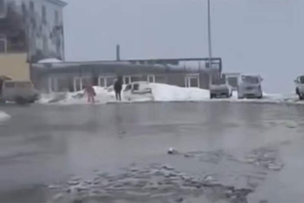 Российский регион «поплыл» после мощных зимних снегопадов