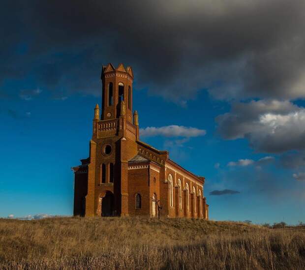 50 самых живописных заброшенных мест России (ФОТО)